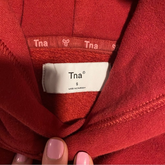 TNA Cropped hoodie - Picture 2 of 3